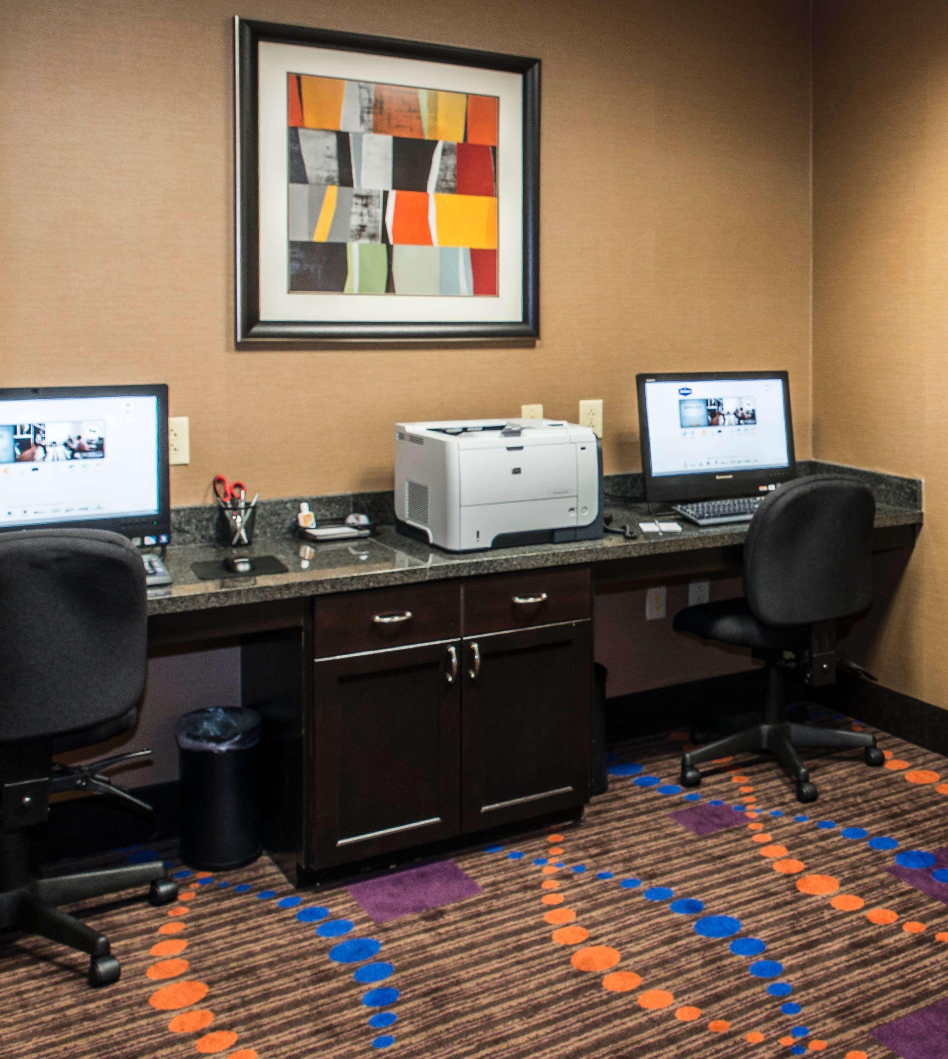 Hampton Inn Фолеи Екстериор снимка