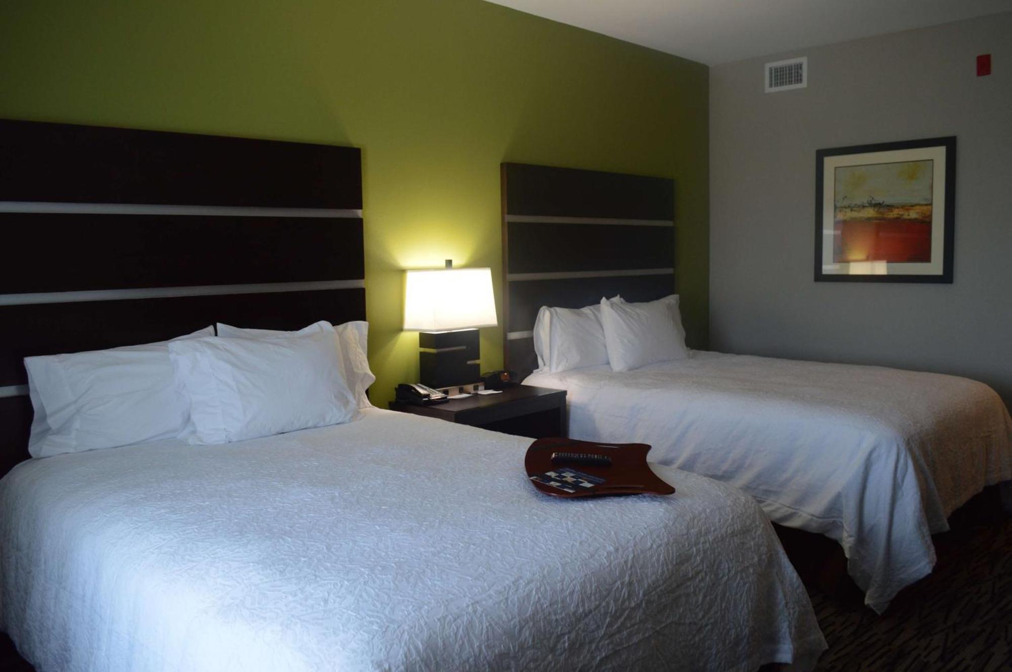 Hampton Inn Фолеи Екстериор снимка