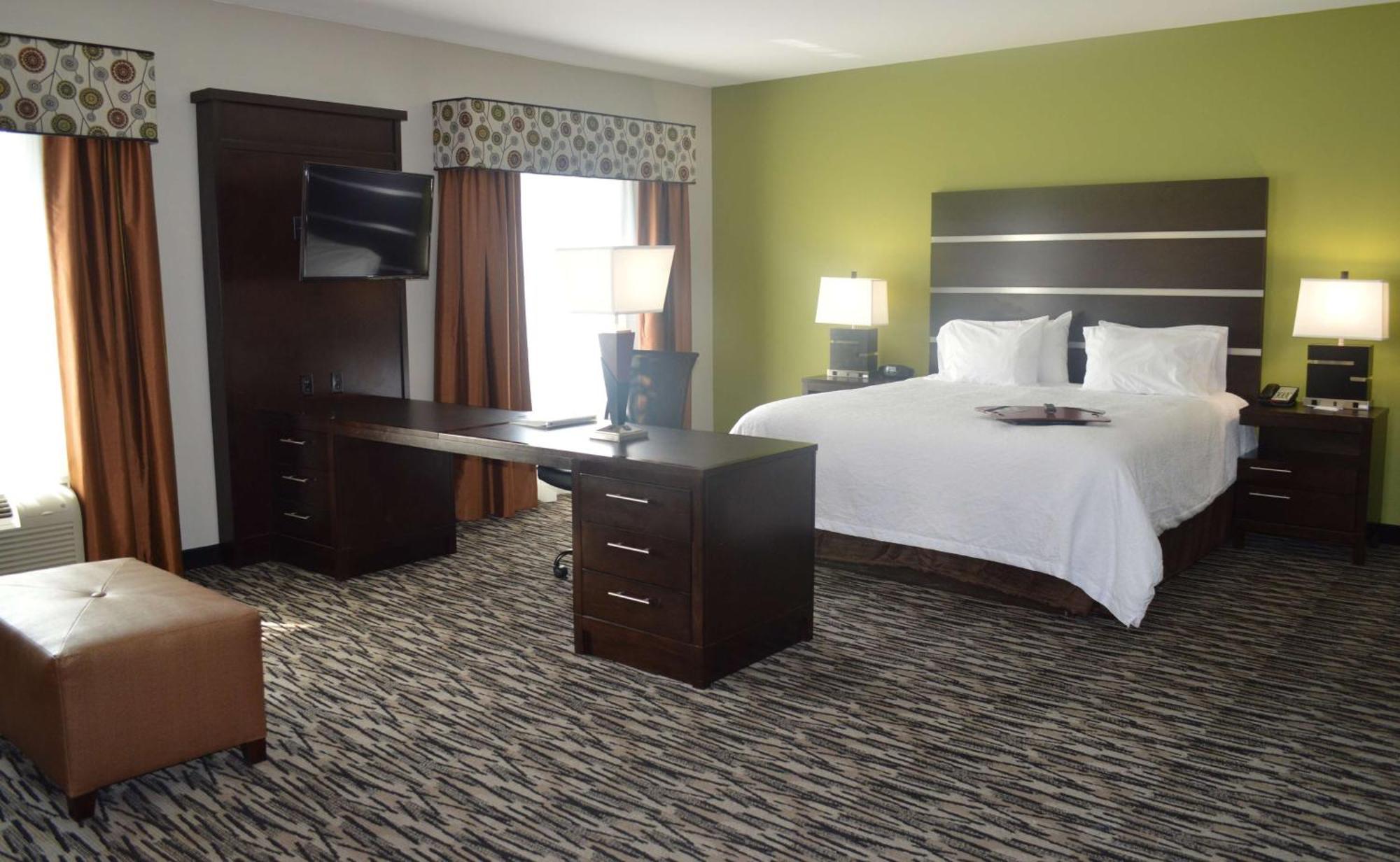 Hampton Inn Фолеи Екстериор снимка