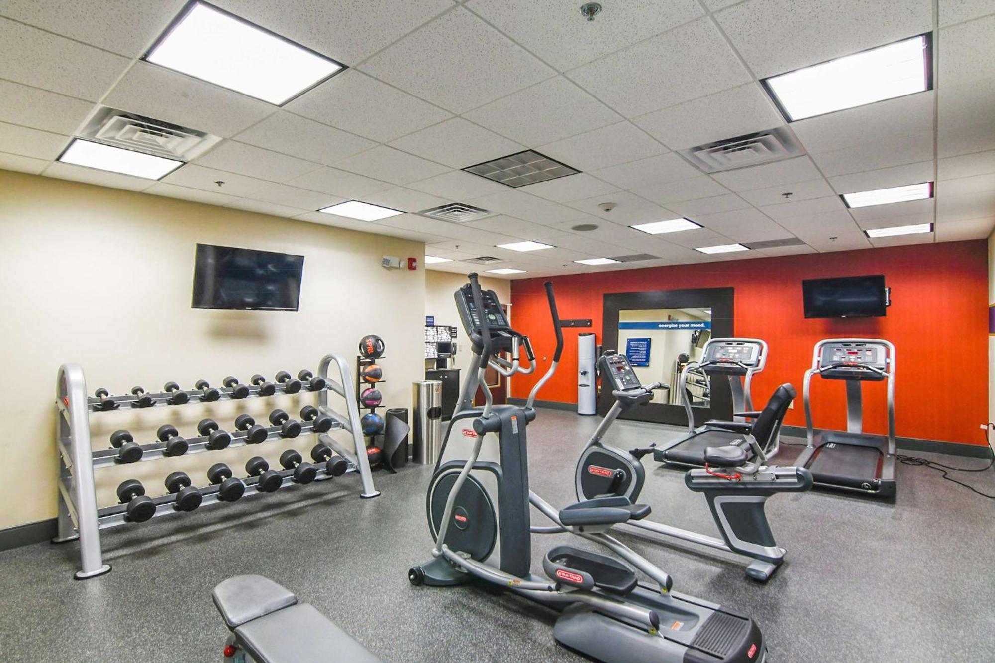Hampton Inn Фолеи Екстериор снимка